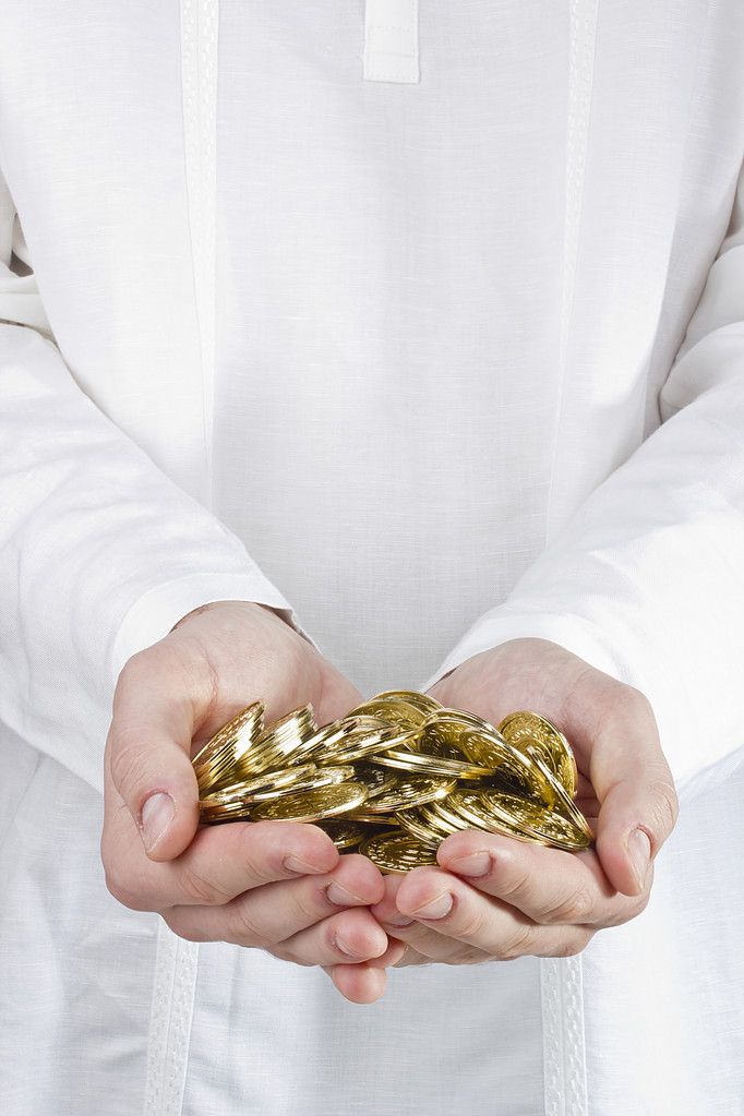 炒股平台|黄金投资被套应该怎么办呢？