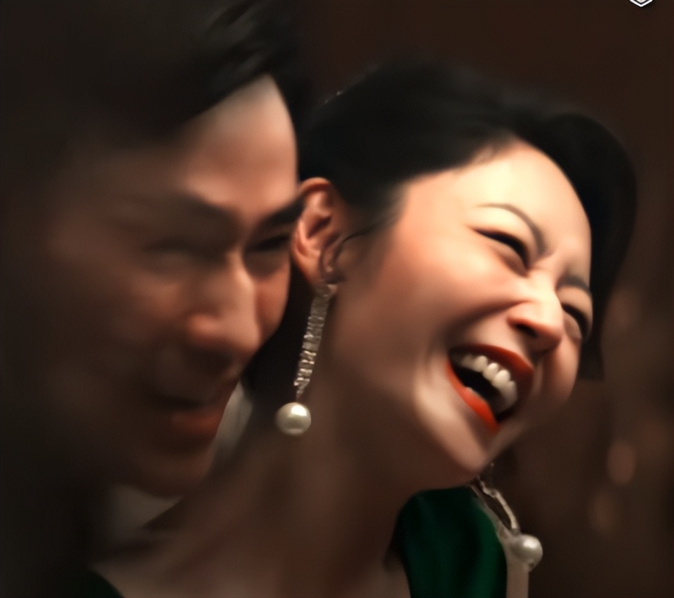 《空枪》里最带感的CP：朱一龙与卫诗雅的致命吸引力
